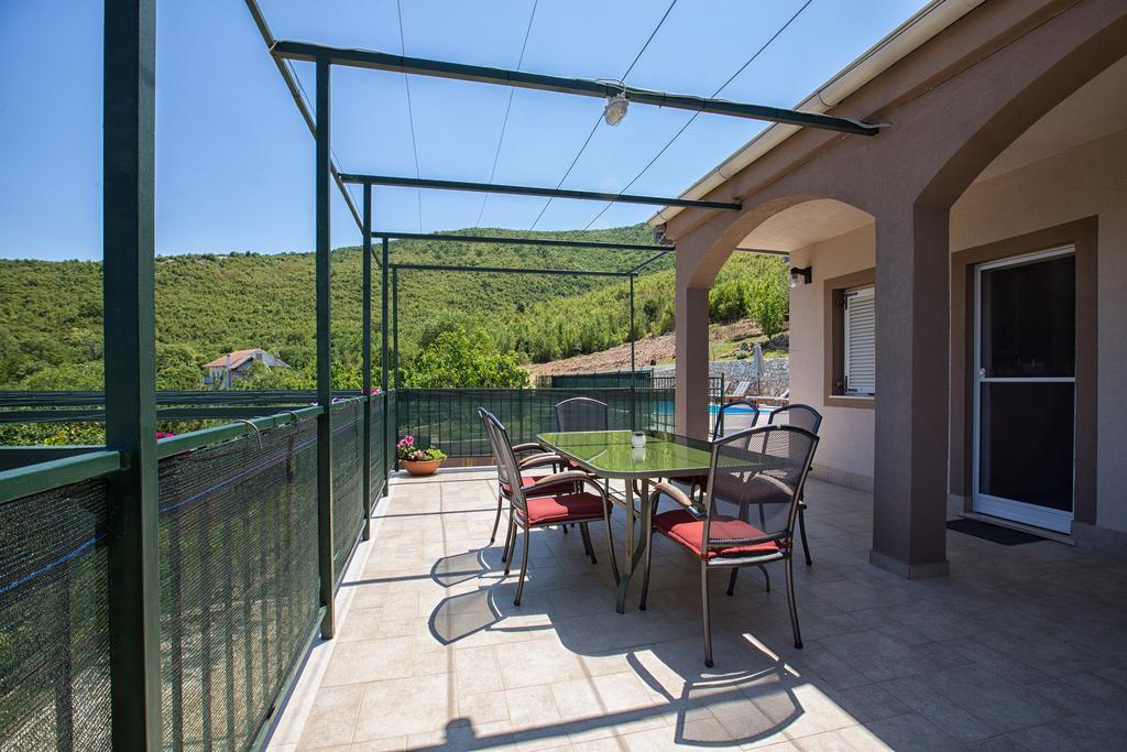 Primorski Dolac Holiday Villa Anna מראה חיצוני תמונה