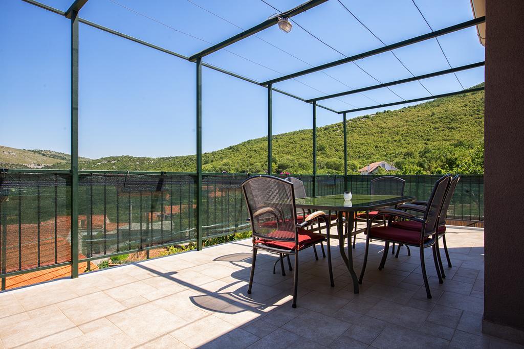 Primorski Dolac Holiday Villa Anna מראה חיצוני תמונה